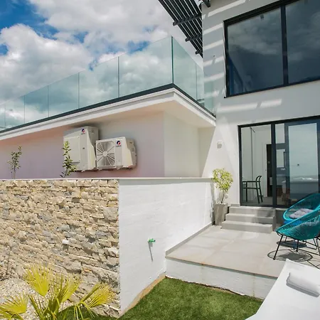 ヴィラ Olive トロギール